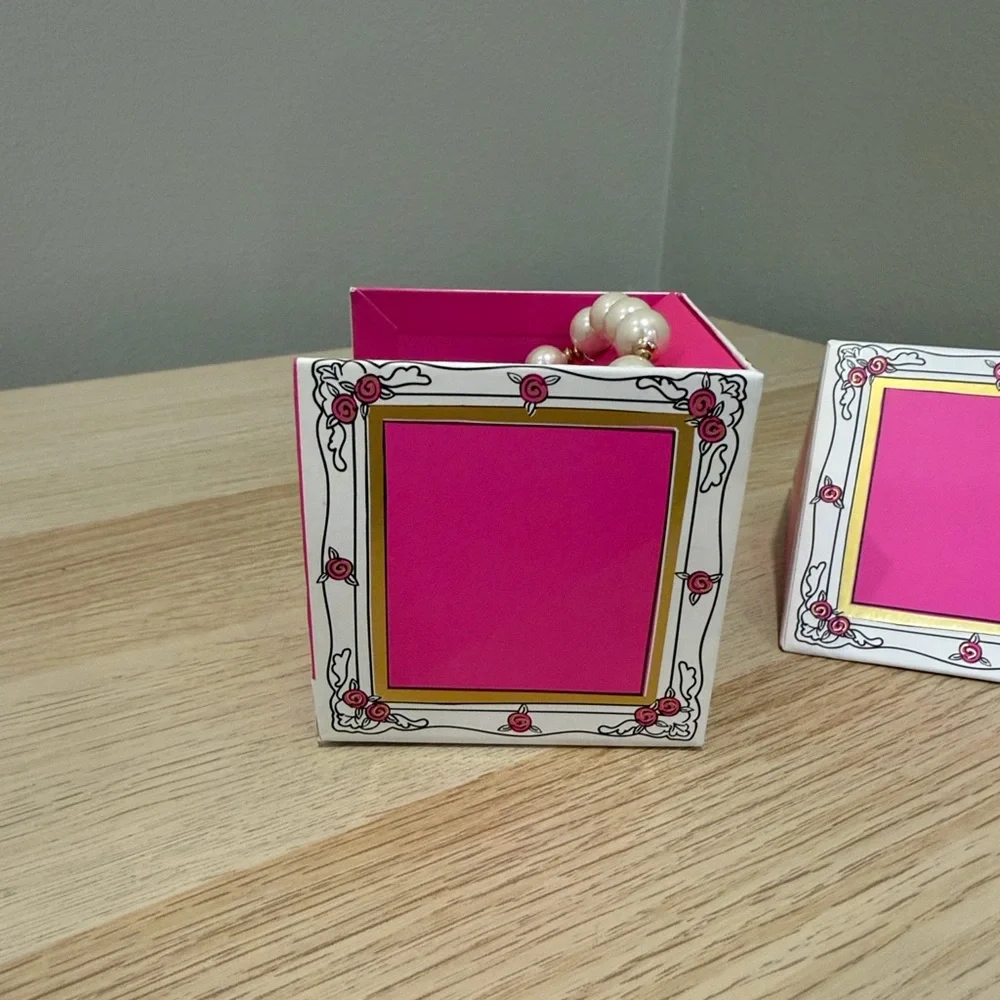 Betsey Johnson Panda Pearl Charm Bracelet/ New with tag - Picture 7 of 9